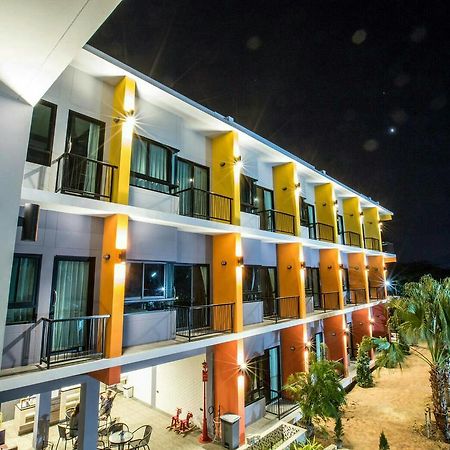 Sor Kor Sor Resort Sattahip Bagian luar foto
