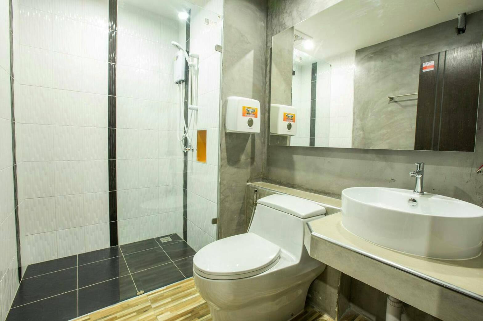 Sor Kor Sor Resort Sattahip Bagian luar foto